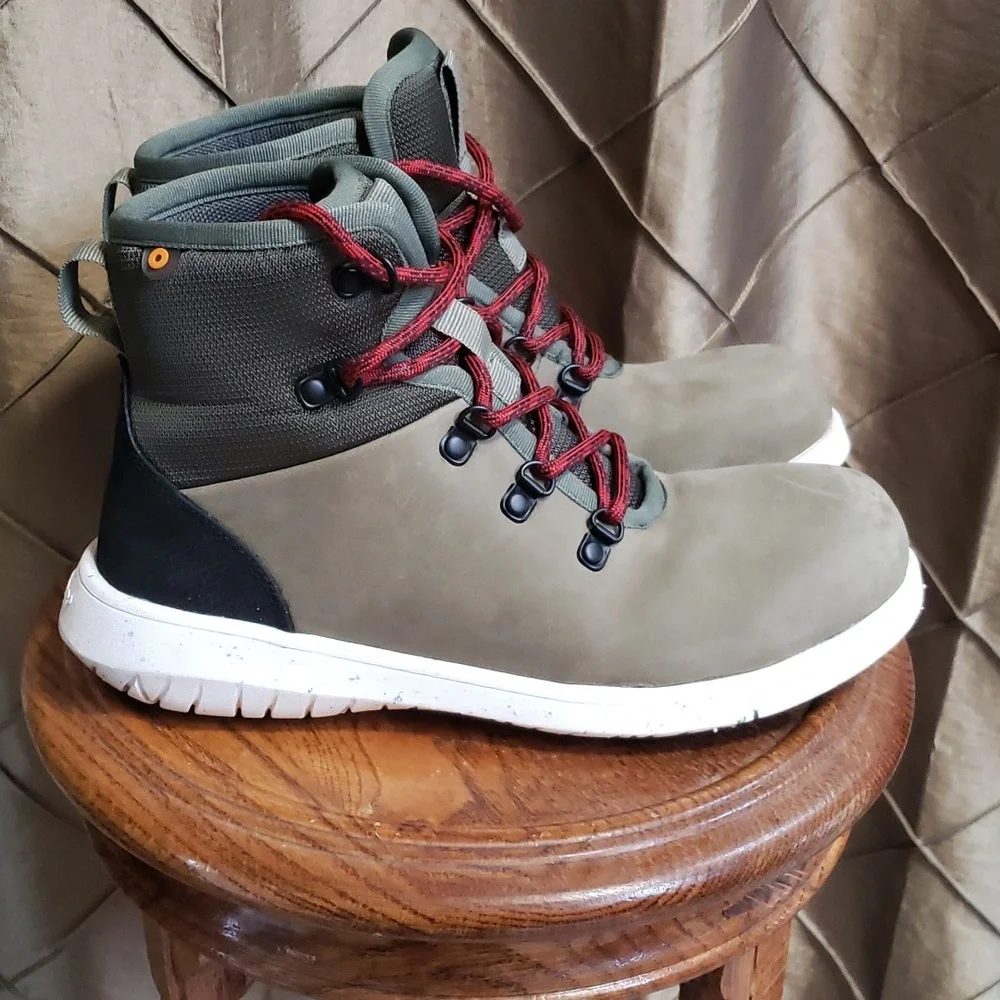 EUC- Bogs ‘Cypress Lace’ Waterproof Work & Safety Boots